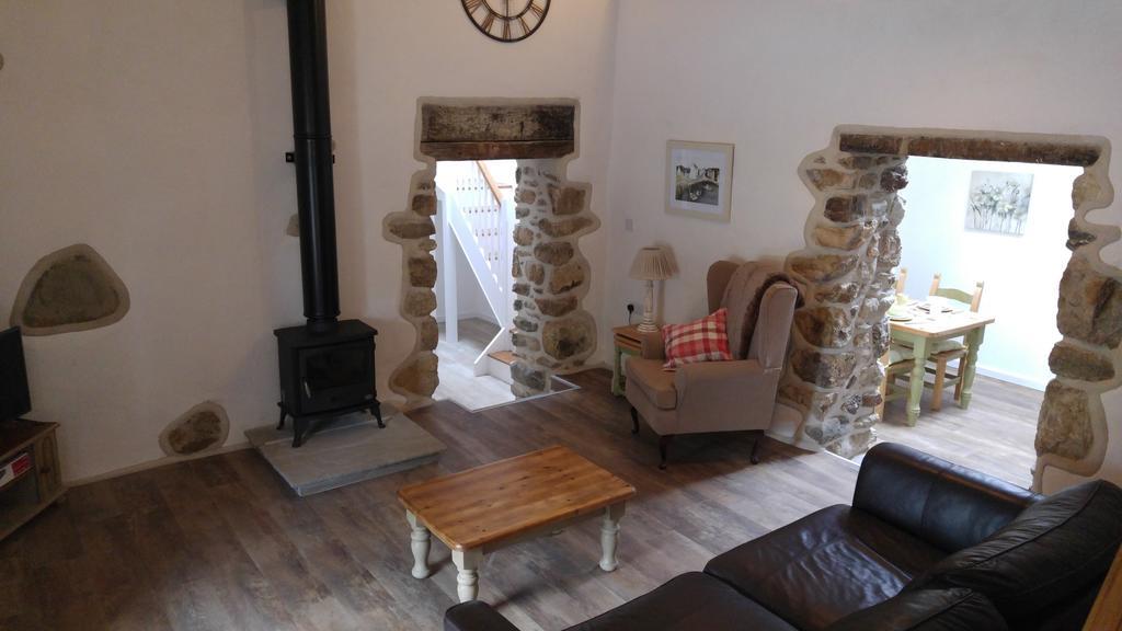 The Barn At Cae Bach Villa Gwalchmai Buitenkant foto